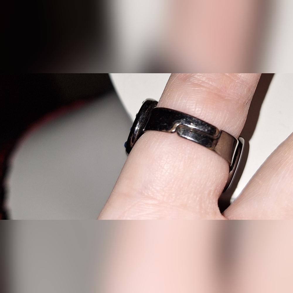 Adjustable Gun Metal Blue Rhinestone Ring - Picture 5 of 5